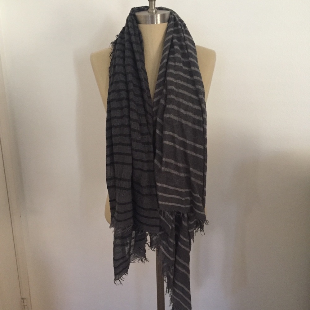LOFT scarf